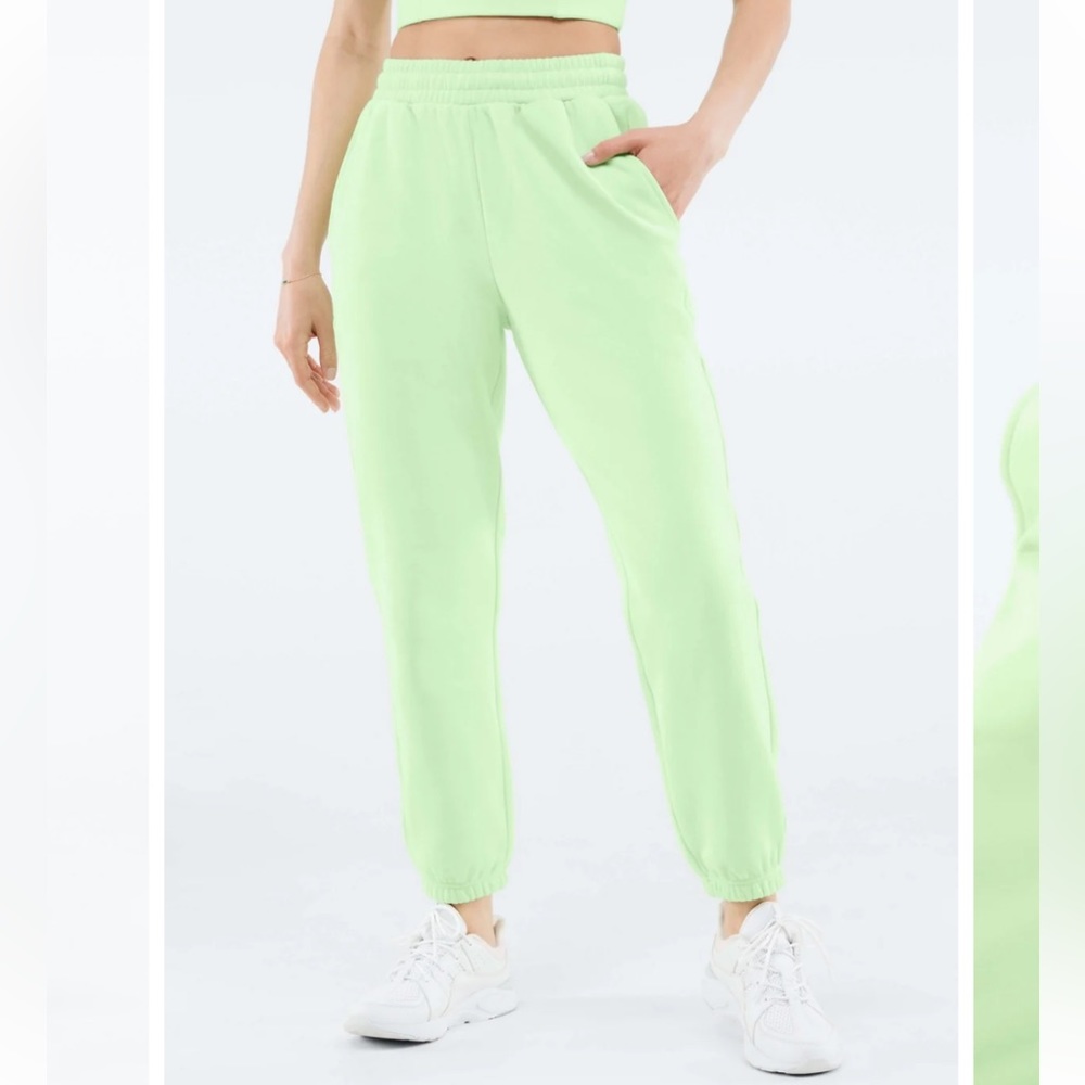 Fabletics Maddie Sweatpants, Size Large, color is Aloe